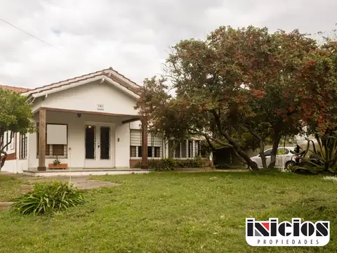 Yrigoyen y Blanco Escalada