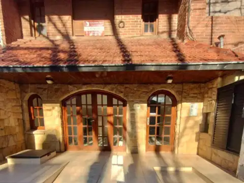 Acevedo e/ Nápoles y Púan