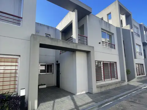 Carlos Francisco Melo 2100