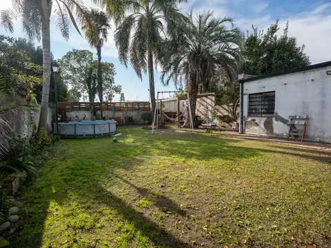 CASA EN VENTA LA PLATA  2 DORMITORIOS APTO BANCO