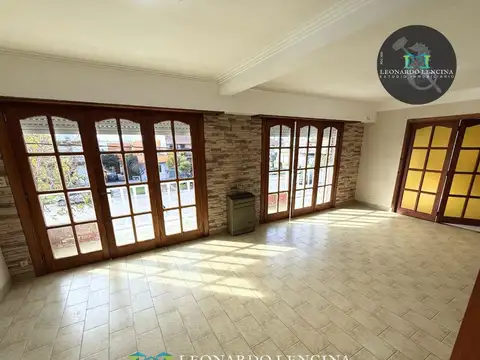 Casa en Alquiler de 3 dormitorios