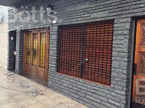Avenida Angel Gallardo 500