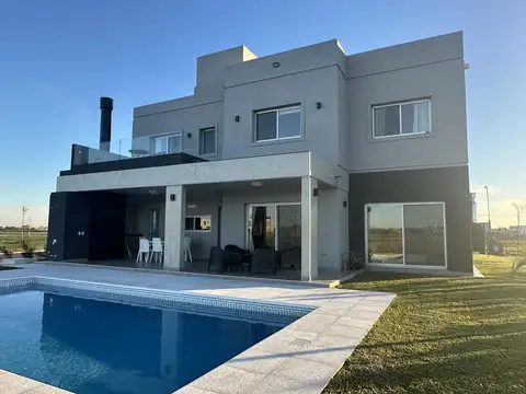 Casa en Venta en Puertos - Barrio Amarras, USD 595.000
