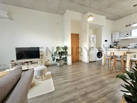 Venta Departamento 3 ambientes con cochera. Ituzaingo