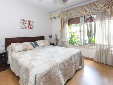 VENTA casa con depto patio terraza y parrilla