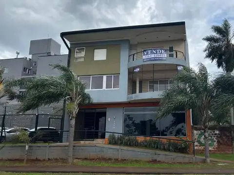 VENTA | LOCAL COMERCIAL INTERIOR CON VIDRIERA AL HALL – POSADAS