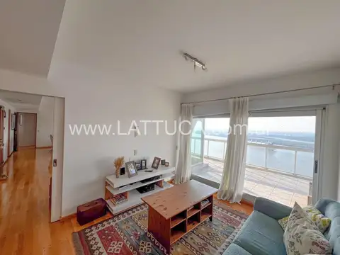 Departamento en Venta con 2 cocheras