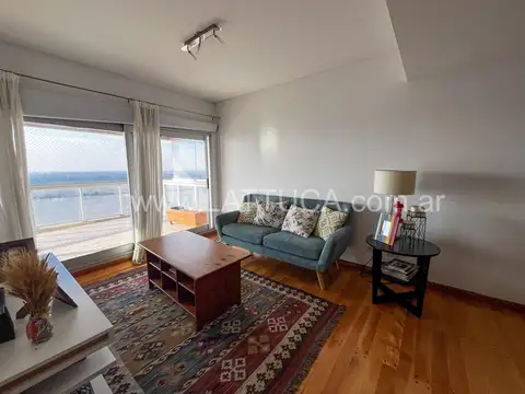 Departamento 8 ambientes con 3 baños