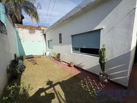 Depto Tipo Casa en Alquiler de 3 ambientes