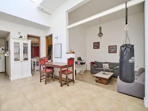 Depto Tipo Casa en Venta en Chacarita, USD 225.000