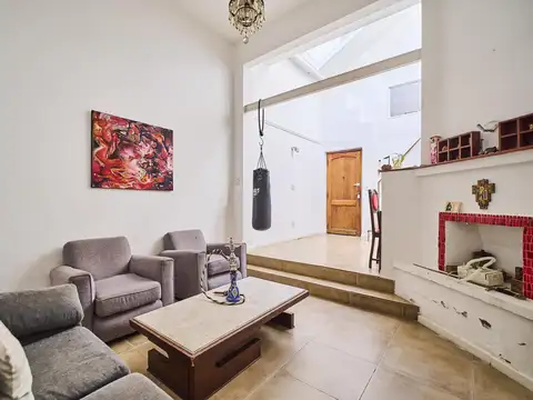 Depto Tipo Casa en Venta al Este