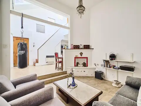 Depto Tipo Casa en Venta 60 años