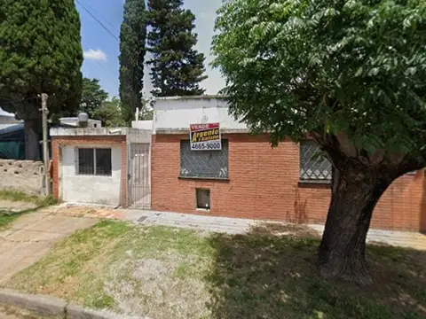 Casa 6 amb, 3 baños, patio -  IDEAL OFICINAS / CONSULTORIOS