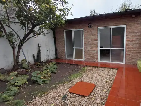 Depto Tipo Casa en Venta de 4 ambientes