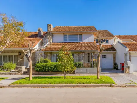Casa 5 amb con jardin