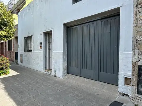 Casa 4 Ambientes Venta Villa Insuperable Cochera