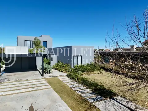 Casa en venta en Pilara sobre golf y laguna en La Calesa - URDAPILLETA PROPIEDADES