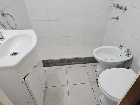 Depto Tipo Casa en Alquiler al Este