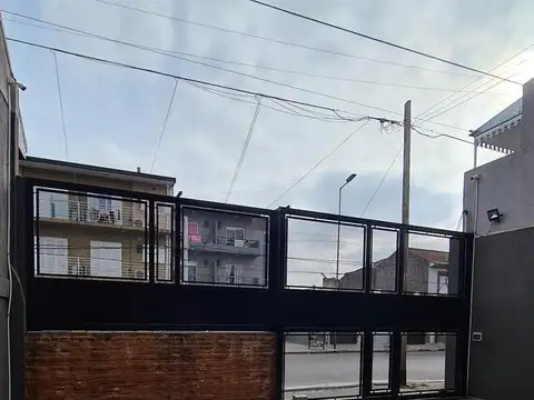 Galpon en Venta 8  mts Frente