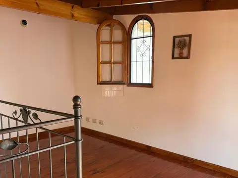 Depto Tipo Casa 2 ambientes con 1 baño