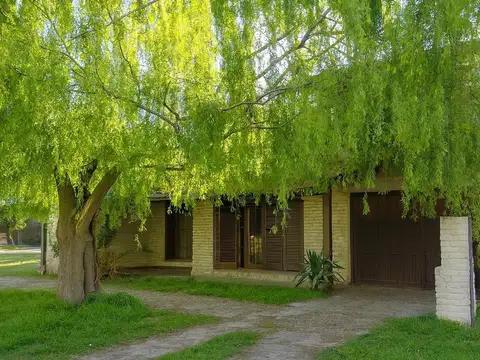 Venta de Casa 4mb, Zona Constitución