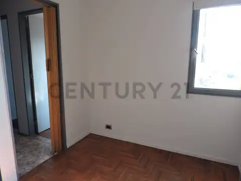 Venta departamento 4 ambientes Avellaneda