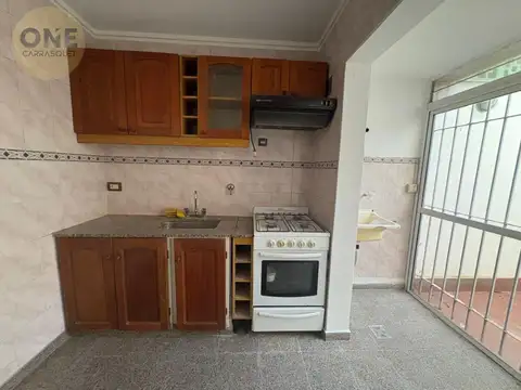Depto Tipo Casa en Alquiler de 1 dormitorio