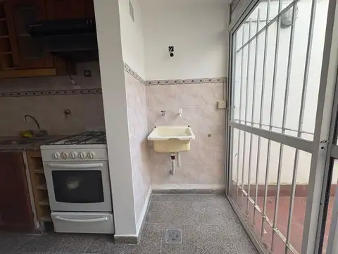 Depto Tipo Casa en Alquiler en La Plata, $ 500.000