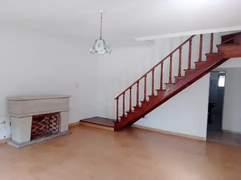 Casa 3 ambientes con 2 baños