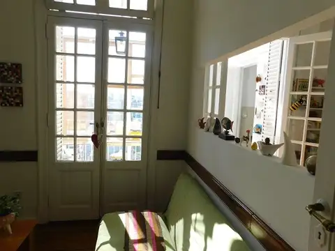 Departamento de 3 ambientes con dependencias