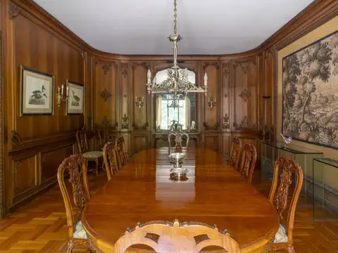 Departamento 8 ambientes con 3 baños