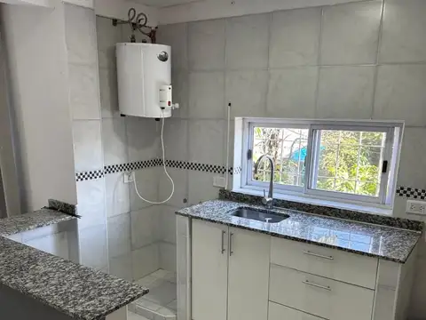 Departamento en Alquiler en Provincias Unidas, $ 490.000