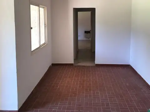 Las Azucenas 2747 2700