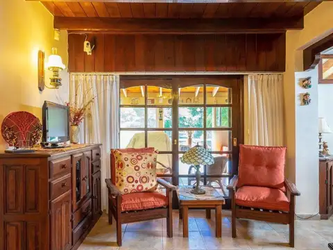 Casa en Venta con 1 cochera