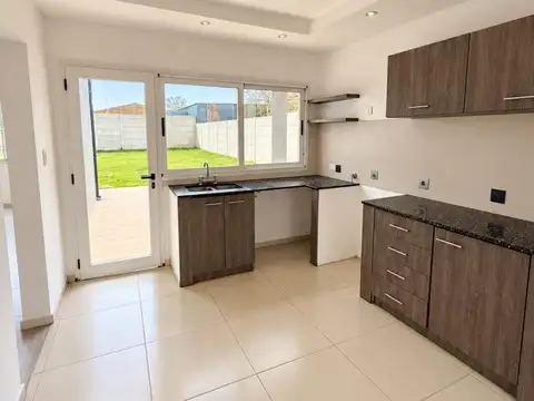 Casa en Venta en Coronel Brandsen, USD 60.000