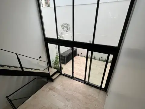 Casa 3 ambientes con 2 baños