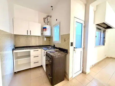 Depto Tipo Casa 2 ambientes con 1 baño