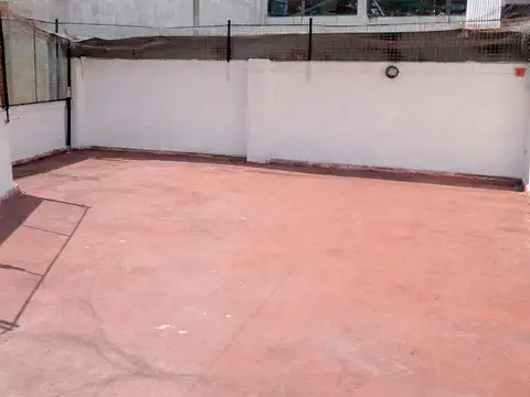 Depto Tipo Casa en Venta al Este