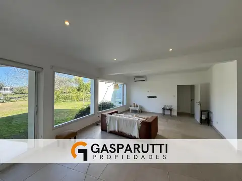 Casa en Venta al Este