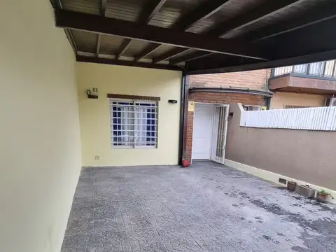 Aristóbulo del Valle 500