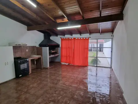 Depto Tipo Casa en Venta en Merlo Sur, USD 160.000