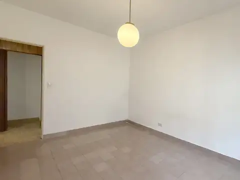 Alquiler PH 2 ambientes con patio y terraza