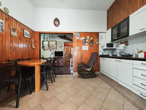 PH 3 amb en venta - Caseros - PATIO y LOCAL FRENTE