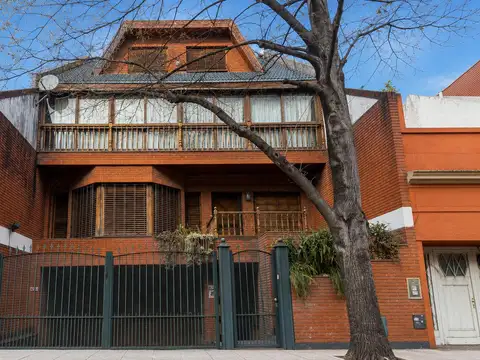 Casa en venta 5 ambientes en Colegiales apta credito