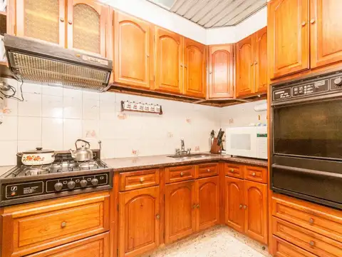 VENTA CASA  EN AVELLANEDA