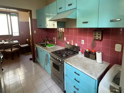 Departamento 5 ambientes con 2 baños