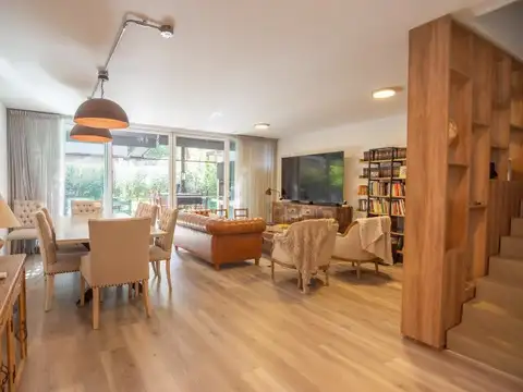 Casa triplex 6 amb. en venta | 2 cocheras | Barrio Cerrado Eucalis | Boulogne, San Isidro