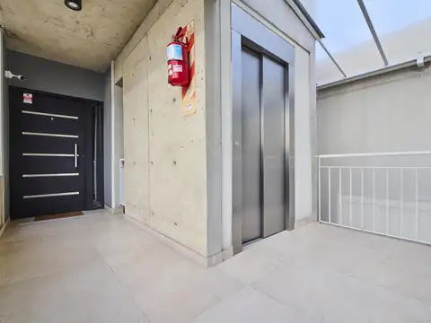 Depto Tipo Casa en Venta con 1 cocheras