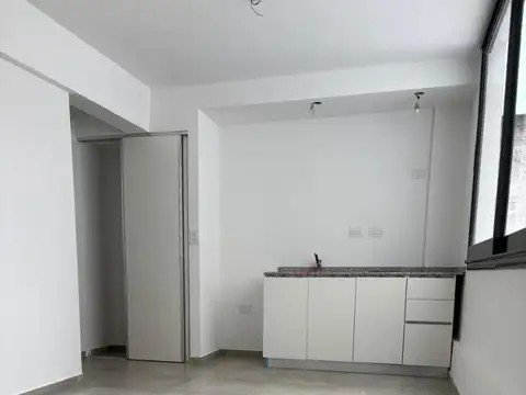 Avenida Valentín Alsina 2100, Piso 8°