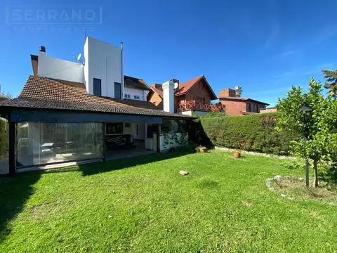 NOE.Venta. Casa 3 dormitorios, vista al golf, Country Indio Cua,  Apta Crédito